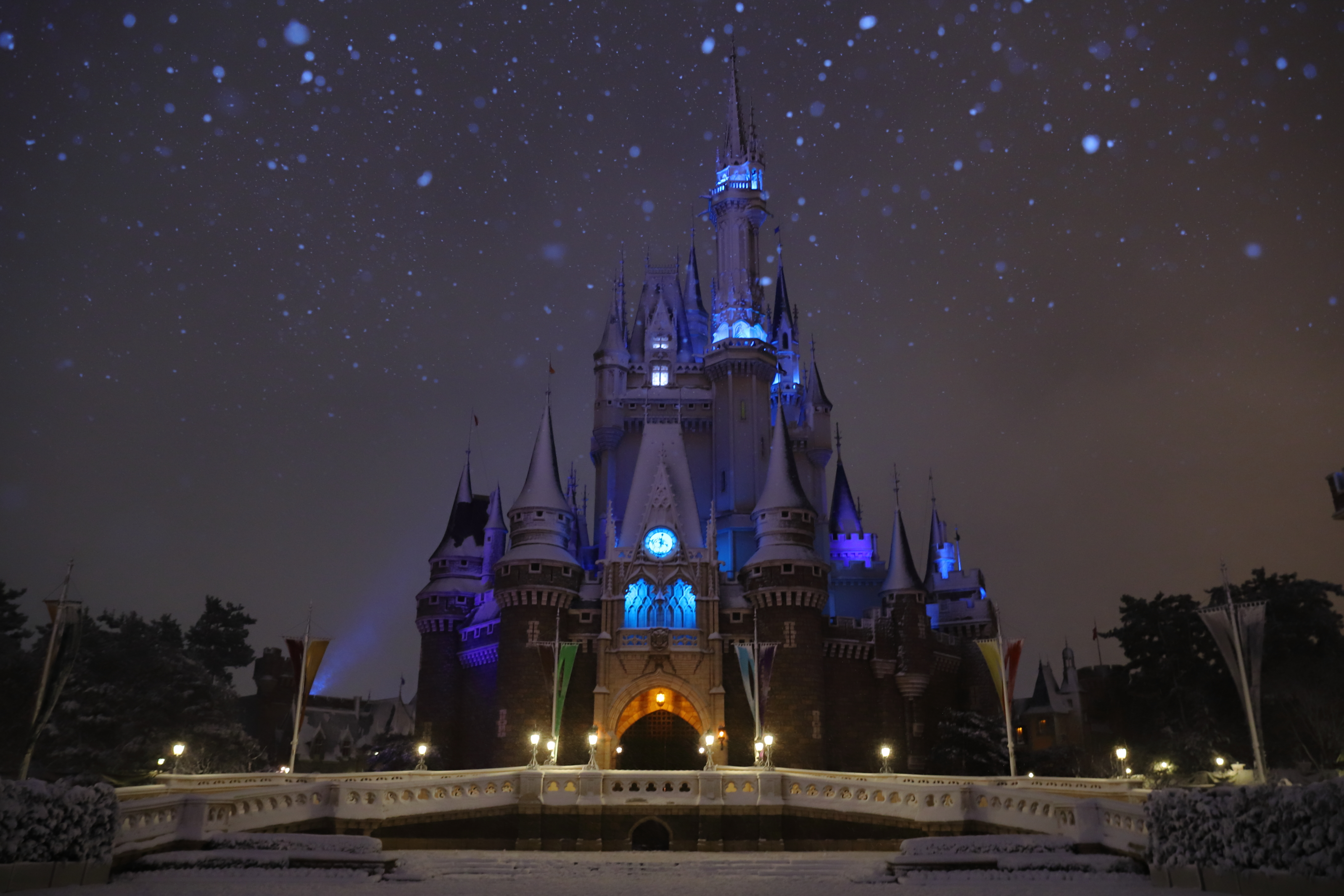 最高のシュチュエーション 雪が積もった東京ディズニーランドを撮ってきた カメラlog D
